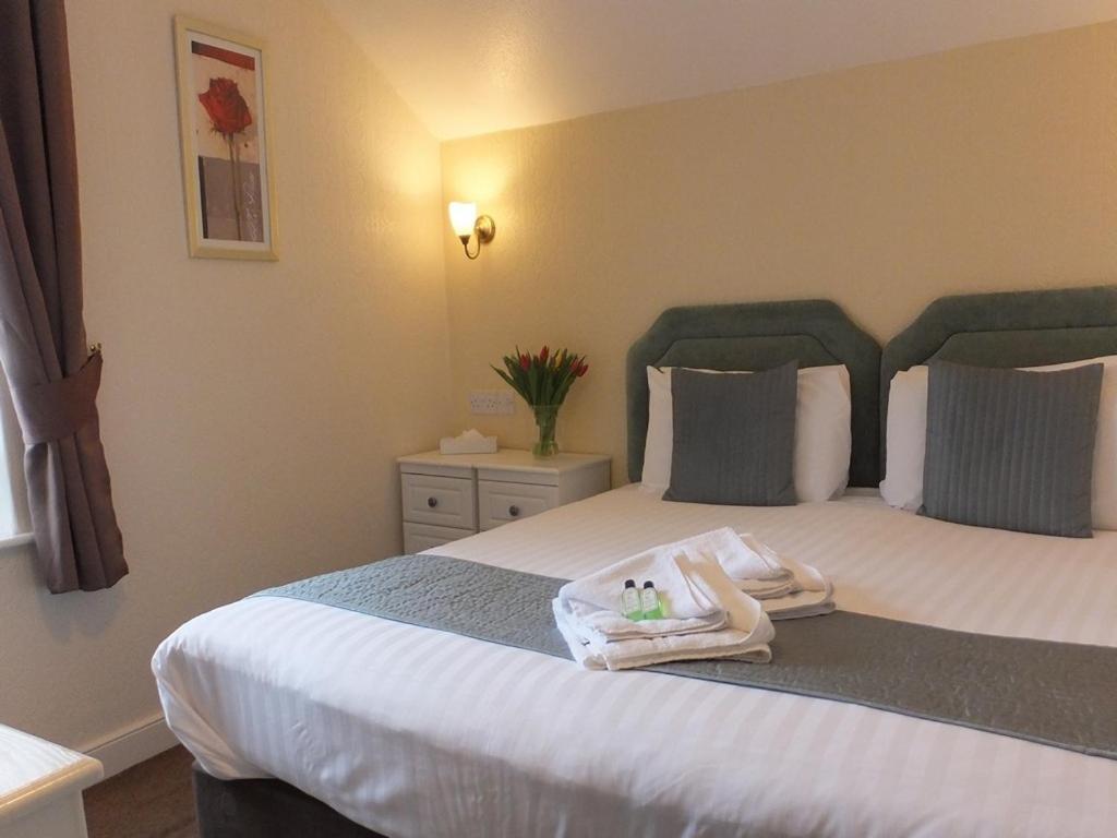 Holmlea Guest House Exclusively For Adults Windermere Bagian luar foto