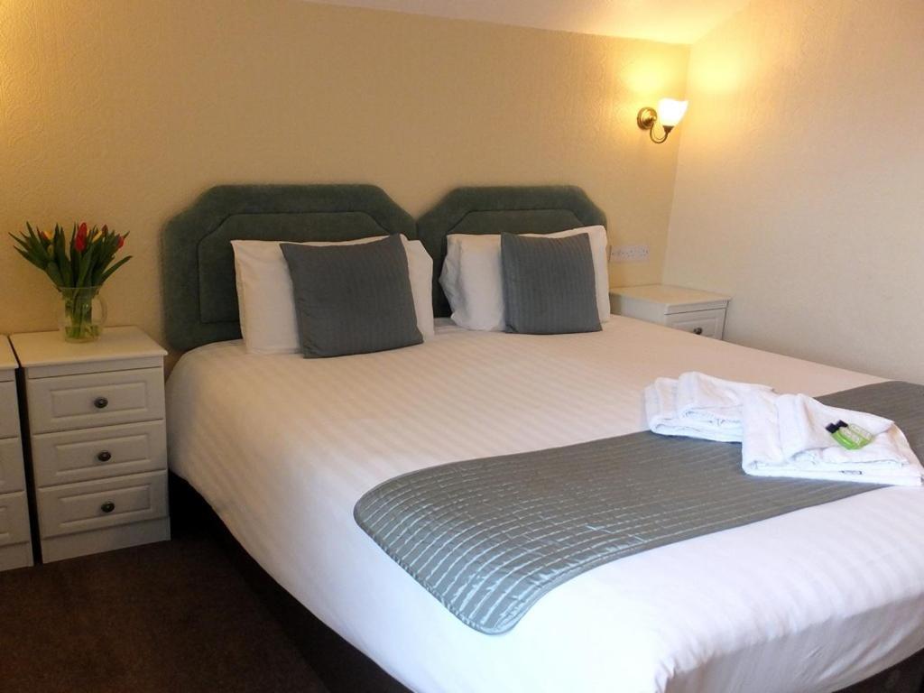 Holmlea Guest House Exclusively For Adults Windermere Bagian luar foto