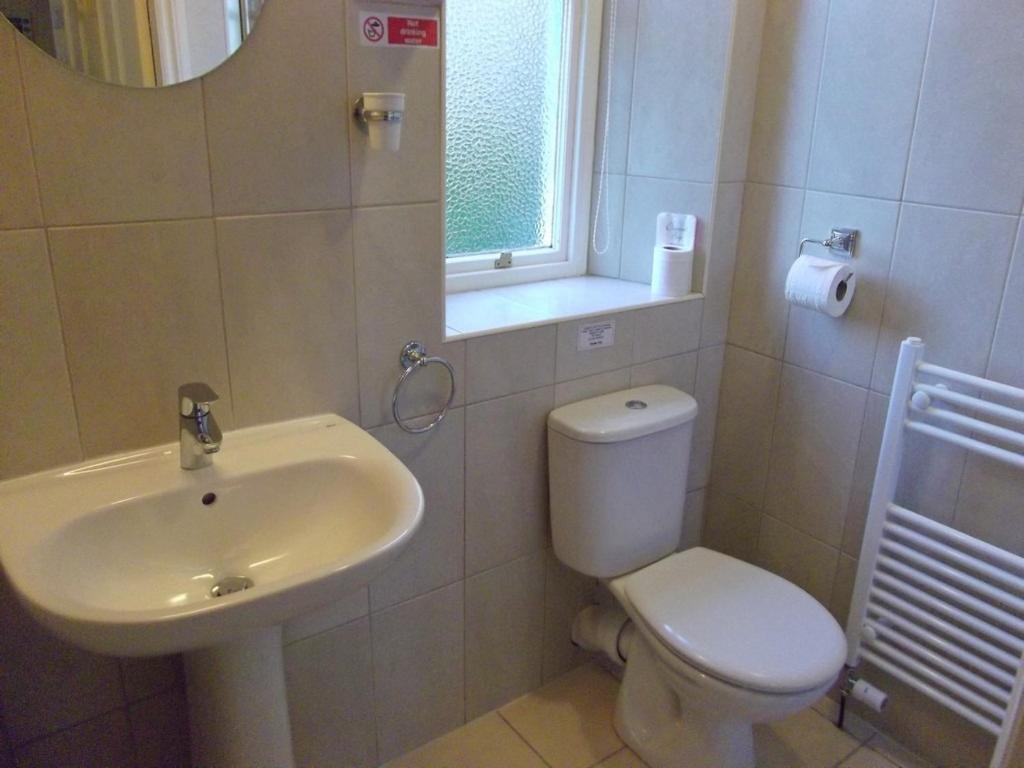 Holmlea Guest House Exclusively For Adults Windermere Bagian luar foto